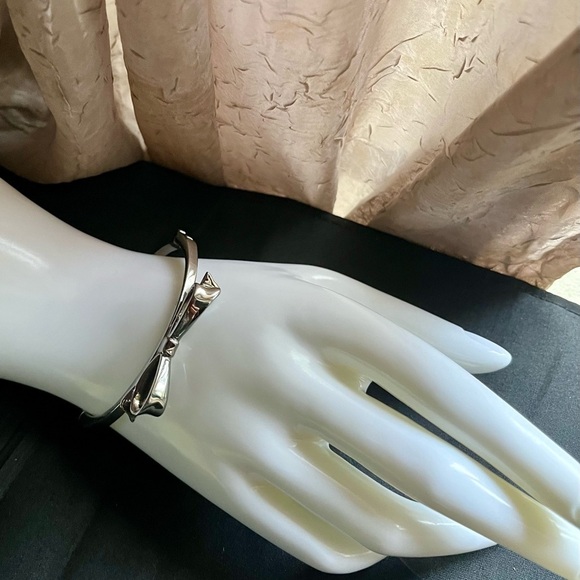Kate Spade Bow Bracelet - Picture 1 of 6